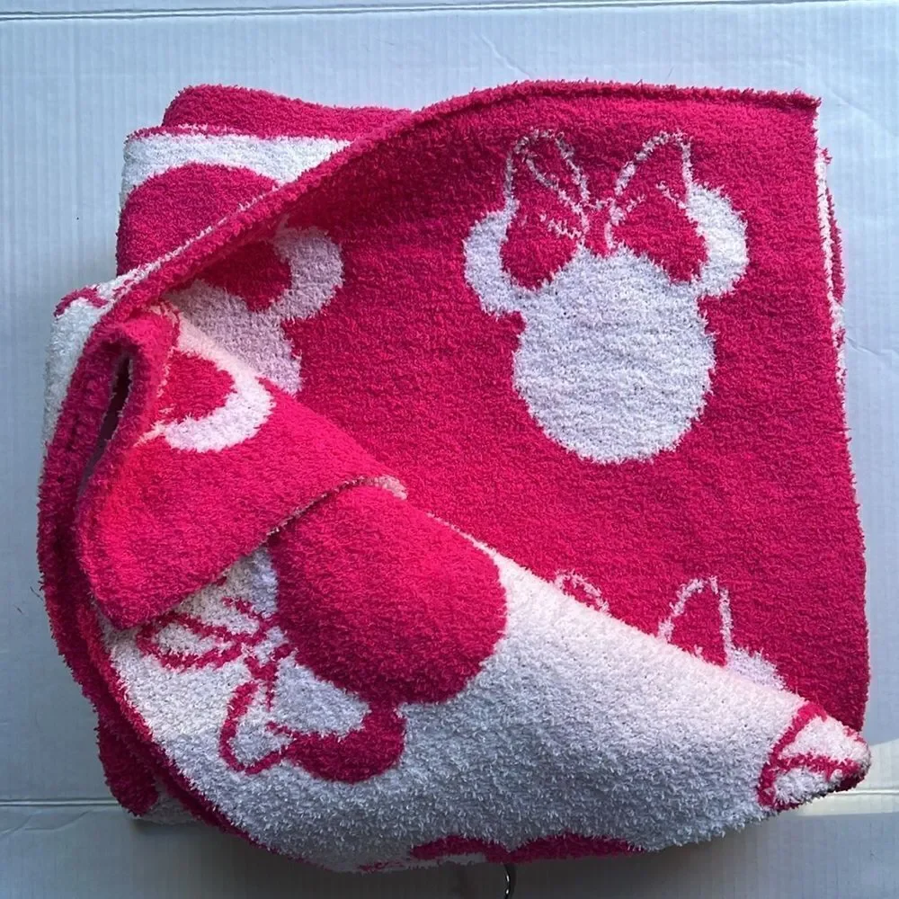 Disney Minnie Mouse Super Soft Reversible Throw in Hot Pink and White